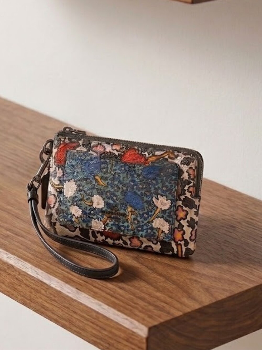 Rare Coach Small Mixed Yankee Floral Print Wristlet